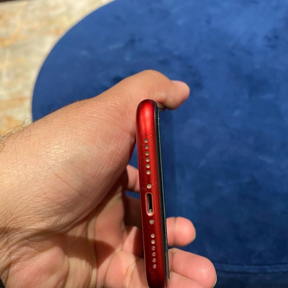 IPHONE 11 - Picture 4 of 5